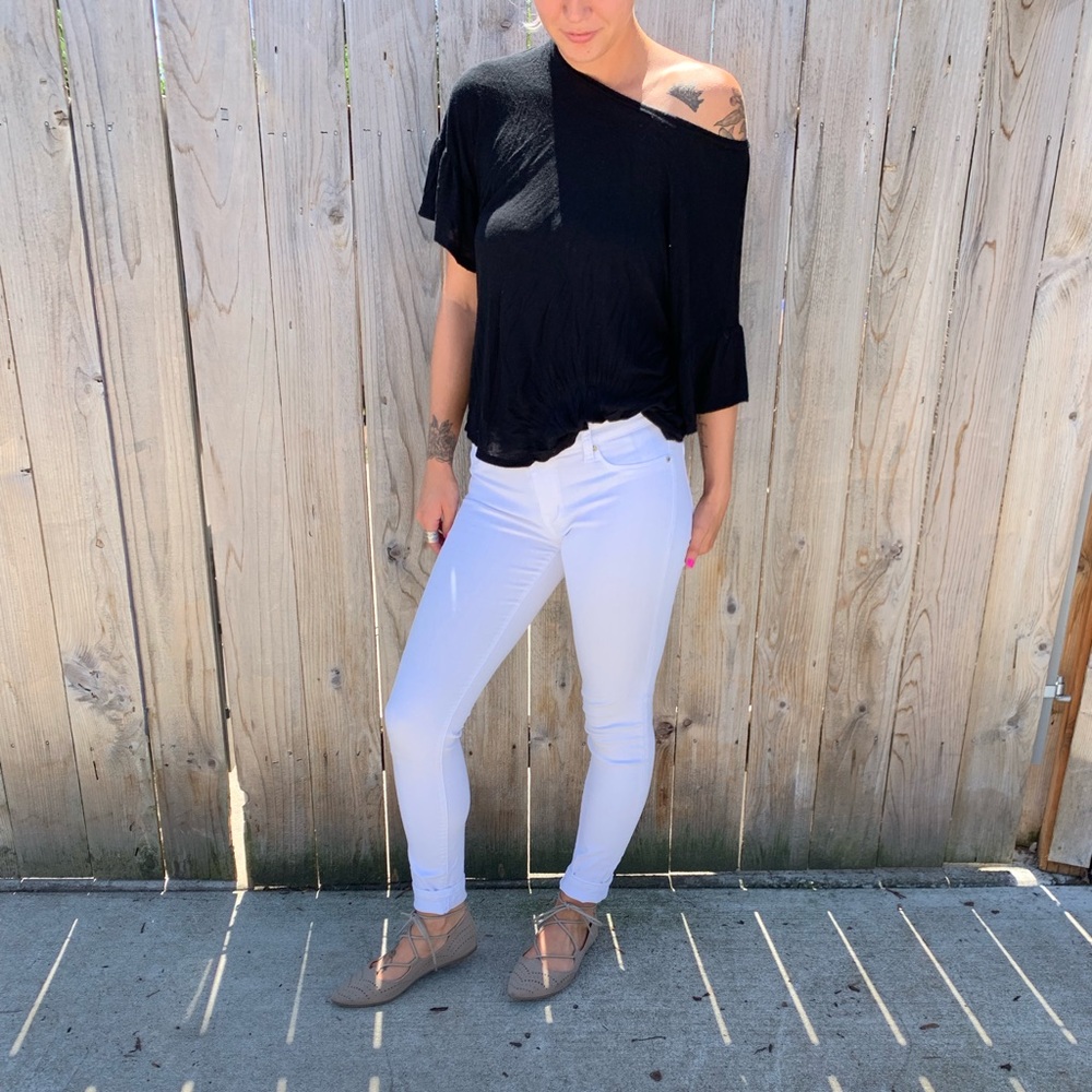 Black t